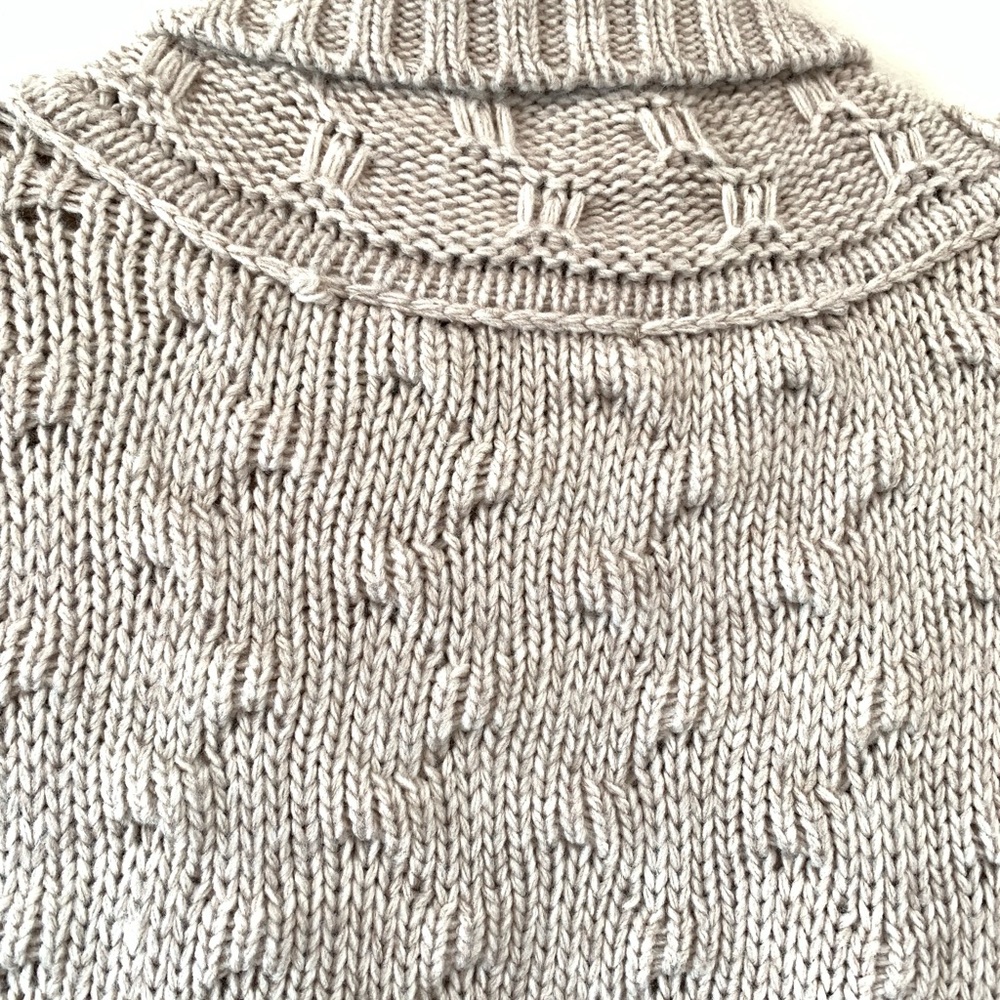 Dex. Wool blend open cardigan. Tan cable knit size M - Picture 2 of 7